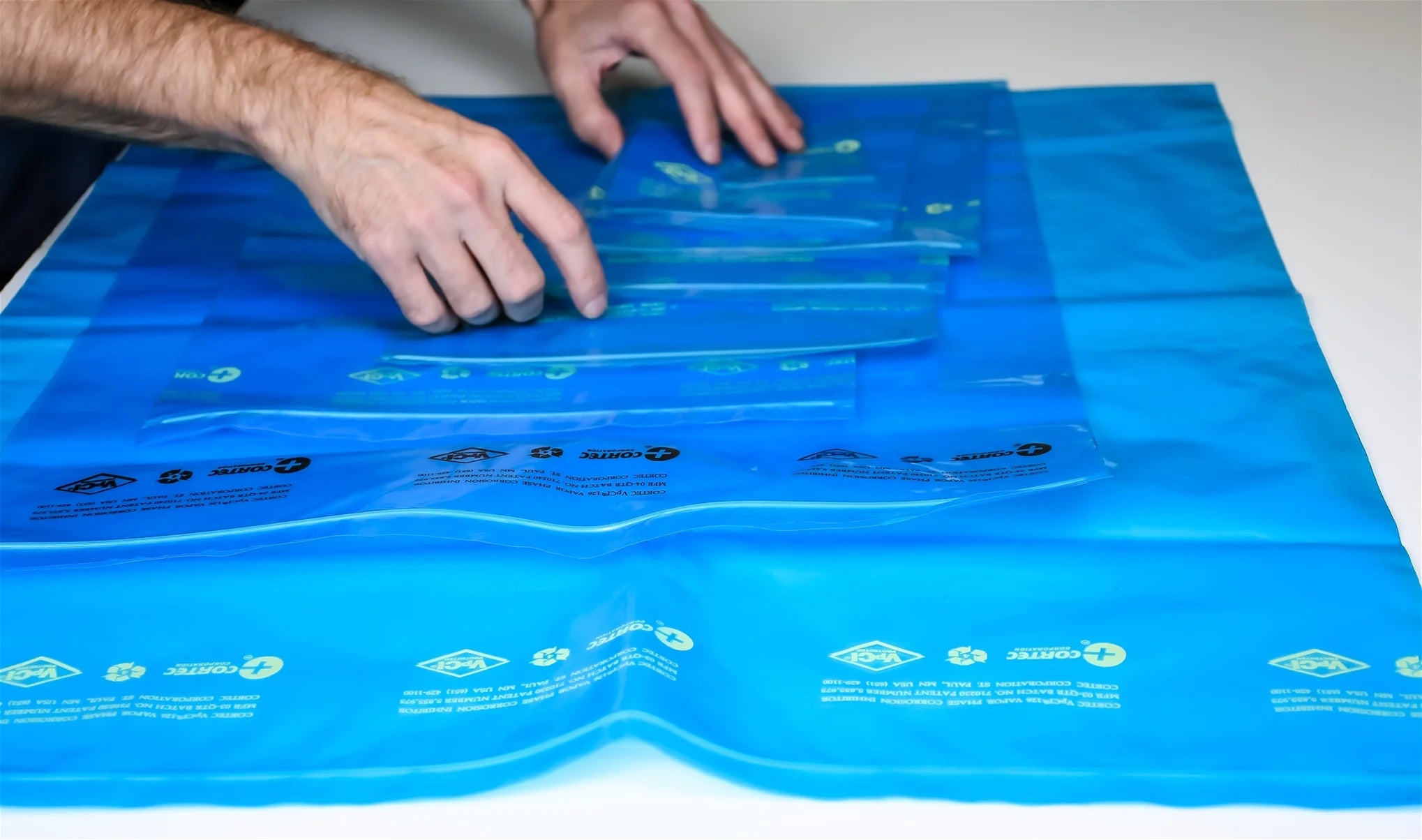 Bolsas zipper con Inhibidor de corrosión VPCI-126 CORTEC