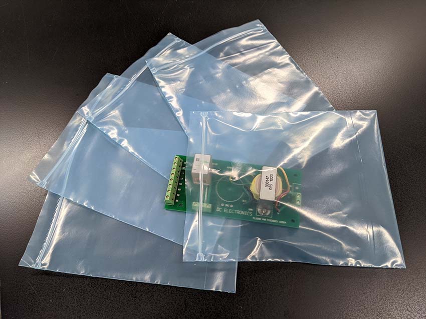 Film de embalaje multifuncional de alto rendimiento EcoSonic® VpCI®-125  4"x5" 3 mil CORTEC